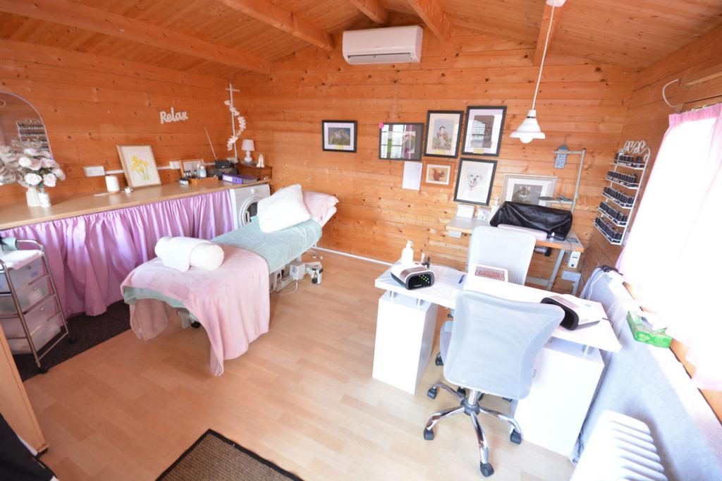 Home office/studio