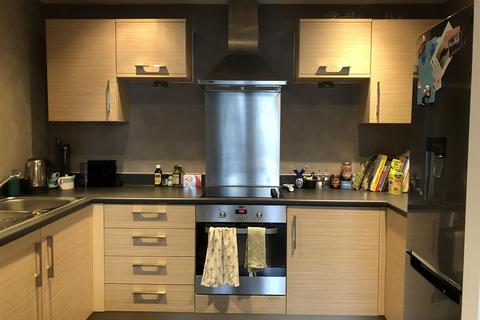 3 bedroom apartment to rent, Brook Road, Borehamwood