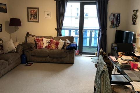 3 bedroom apartment to rent, Brook Road, Borehamwood
