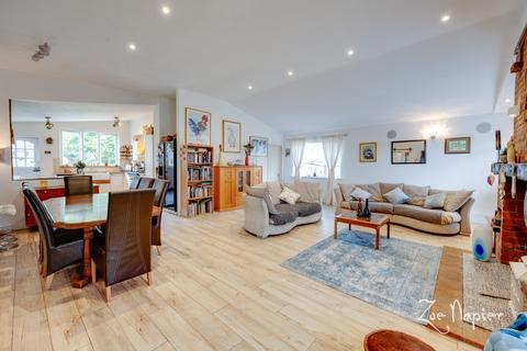 5 bedroom detached bungalow for sale, Brentwood