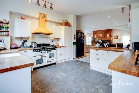 5 bedroom detached bungalow for sale, Brentwood