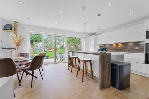 4 bedroom detached house for sale, Monmouth Road, Harlington