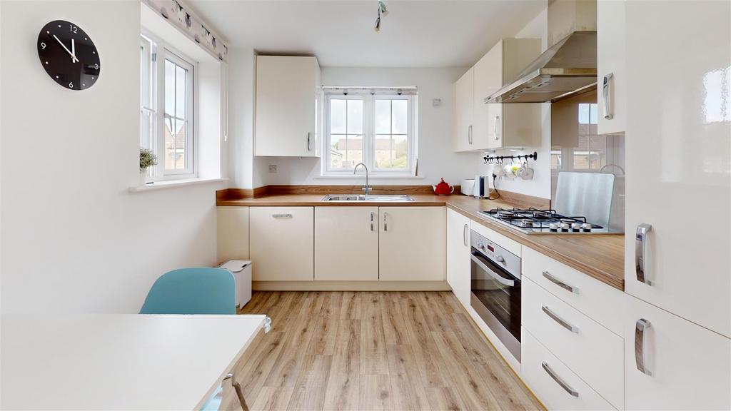 4-Washburn-Apartments-Kitchen.jpg