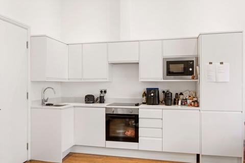 2 bedroom flat to rent, Eardley Crescent, Earls Court, London