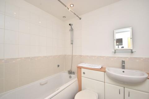 2 bedroom apartment to rent, Woburn Hill, Addlestone, KT15
