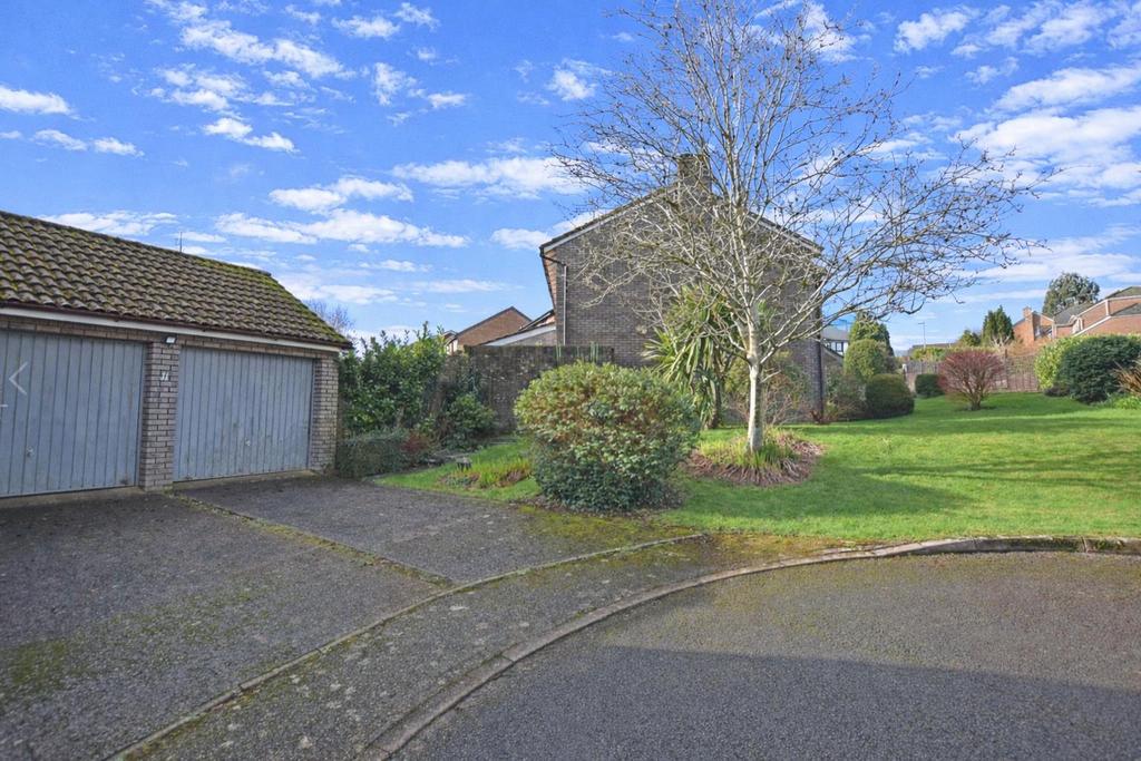 Front Garden1.png