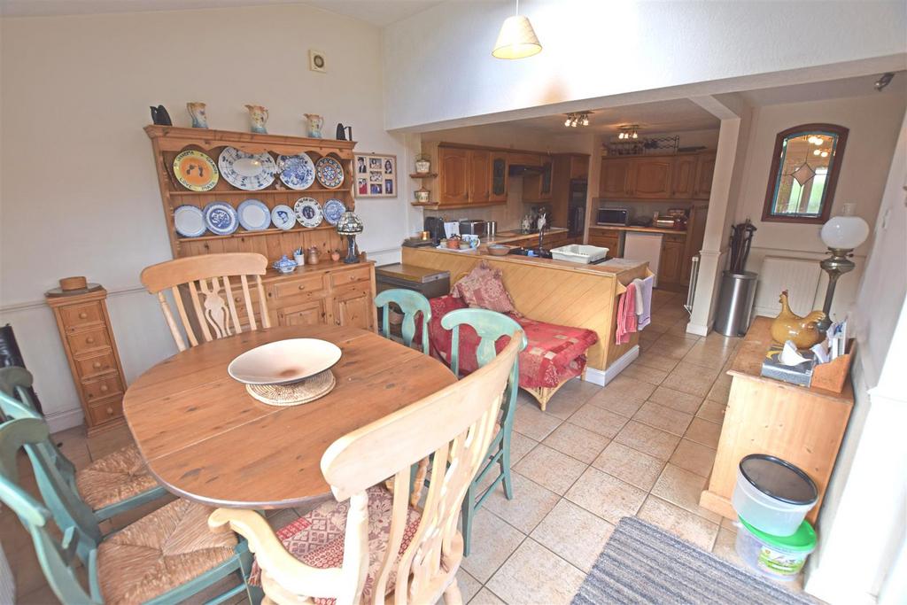 Kitchen-Diner2.jpg