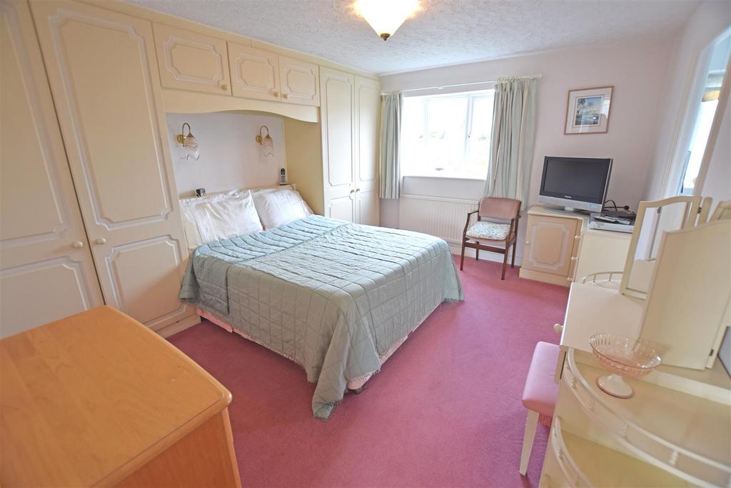 Bedroom1.jpg
