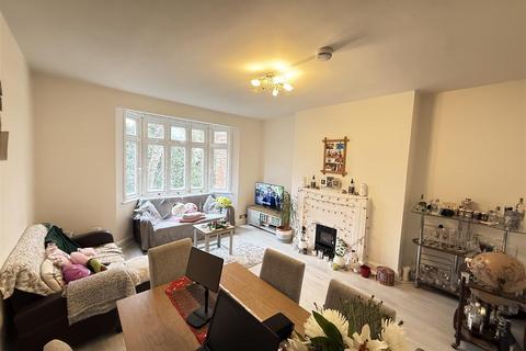 Finchley Road, London NW3
