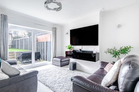 3 bedroom semi-detached house for sale, Leeds LS17