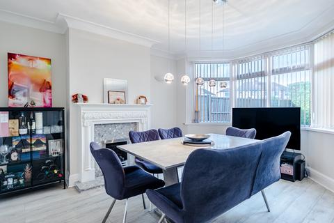 3 bedroom semi-detached house for sale, Leeds LS17