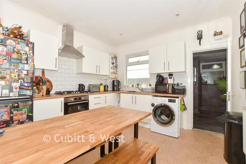 2 bedroom ground floor flat for sale, Payne Terrace, Roedale Road, Brighton, East Sussex