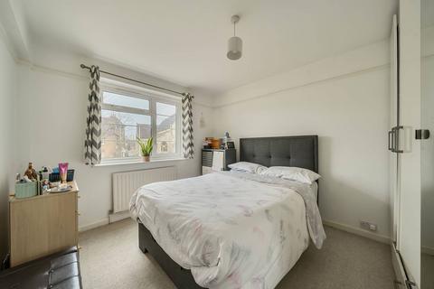 2 bedroom flat for sale, Springfield Court, Kingston, Kingston upon Thames, KT1
