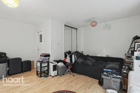 undefined, Doyle Road, London