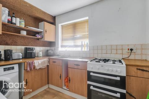 1 bedroom apartment for sale, Doyle Road, London