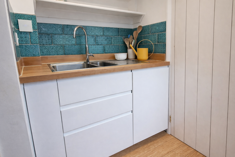 undefined, Exeter EX1