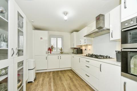 undefined, Scott Way, Swindon