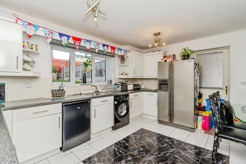 5 bedroom detached house for sale, Aster Way, Walsall