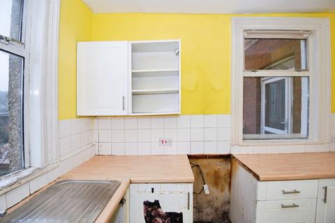 1 bedroom flat for sale, West Wycombe Road, High Wycombe