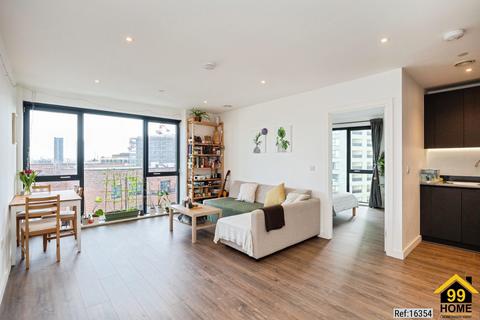 2 bedroom apartment for sale, Headwater Point block A, London, E3