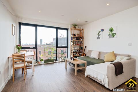 2 bedroom apartment for sale, Headwater Point block A, London, E3