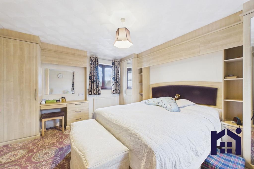 Princinpal bedroom