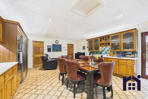 4 bedroom detached house for sale, The Croft, Euxton, PR7 6LH