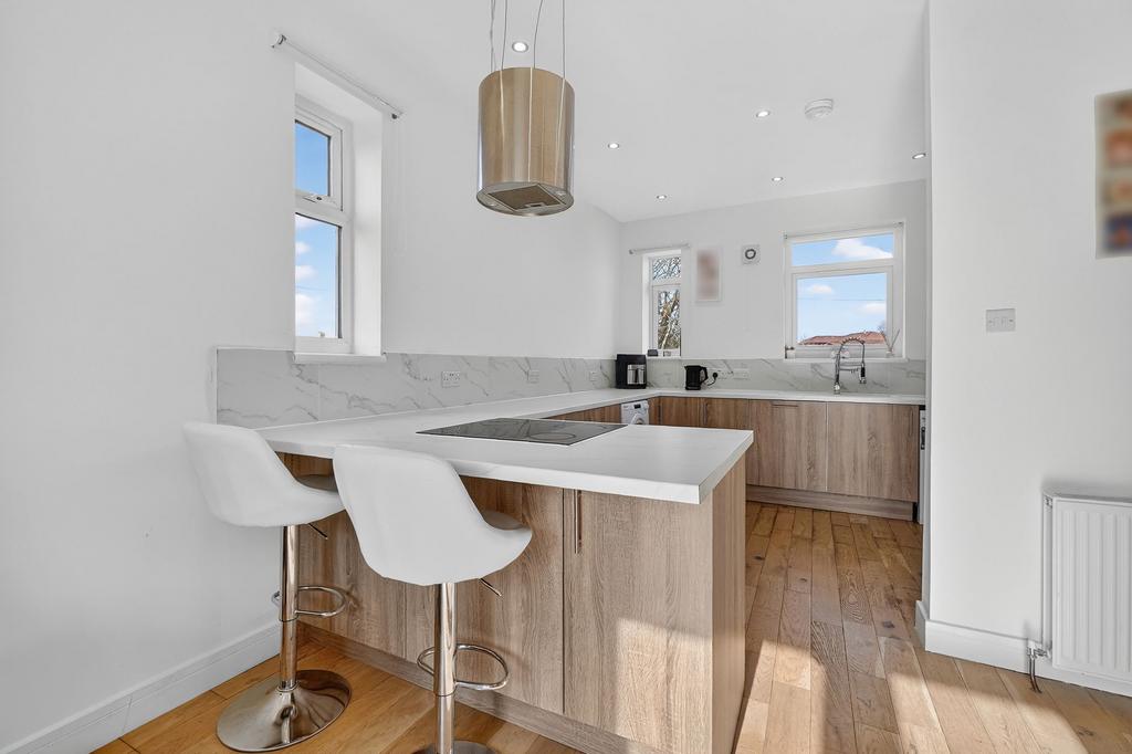 Lounge / Kitchen