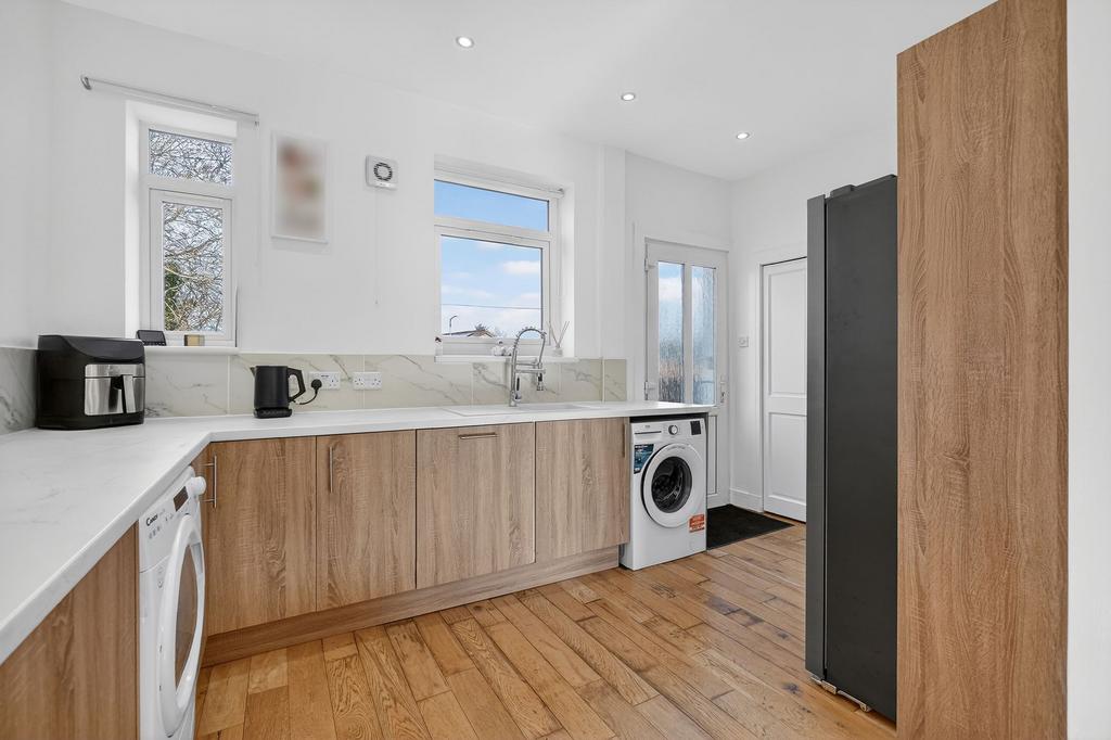 Lounge / Kitchen