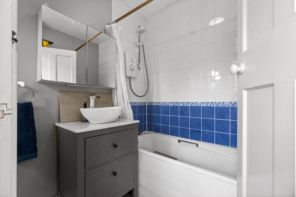 Bathroom (2)