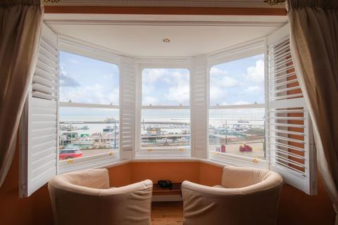 4 bedroom terraced house for sale, Prospect Terrace, Ramsgate CT11