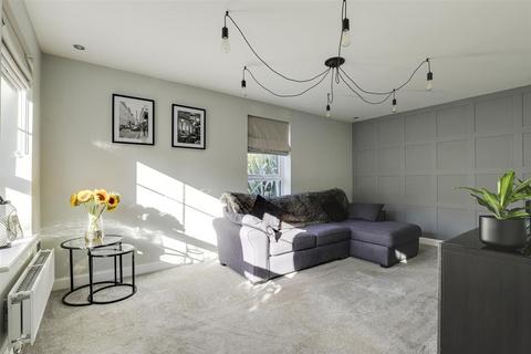 3 bedroom detached house for sale, Gum Tree Close, Nottingham NG12