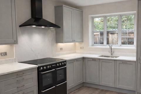 undefined, New Road, Guildford GU4