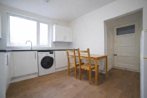 3 bedroom flat to rent, Coppice Way, Newcastle Upon Tyne, NE2