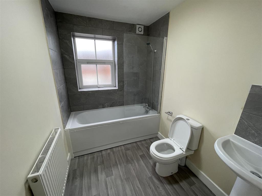 Photo4.jpg