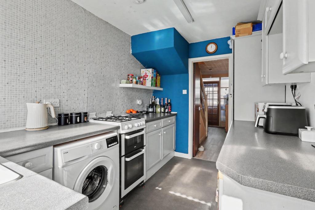 Fitted kitchen
