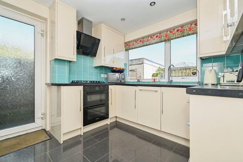 3 bedroom detached house for sale, Maplefield, Park Street, St. Albans