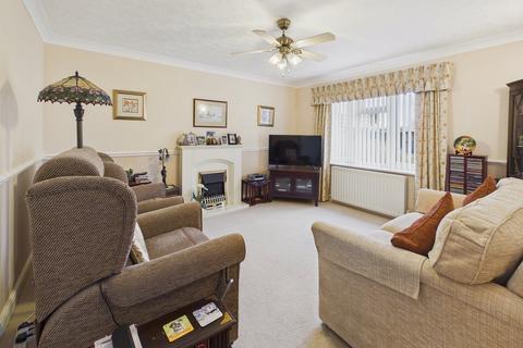 3 bedroom detached bungalow for sale, Foxglove Walk, King's Lynn PE34