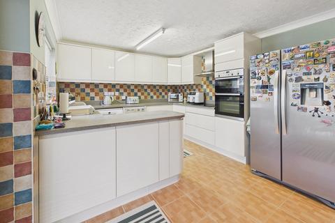 3 bedroom detached bungalow for sale, Foxglove Walk, King's Lynn PE34