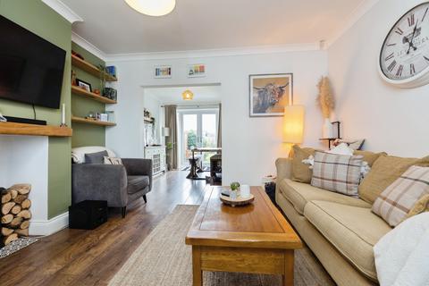 2 bedroom semi-detached house for sale, Crescent Way, Newcastle Upon Tyne, NE12