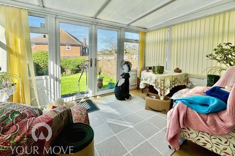 2 bedroom bungalow for sale, Heath Lane, Dartford DA1