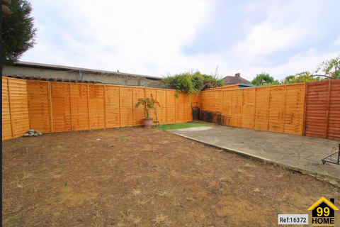 undefined, Benfleet Close, Sutton, United Kingdom, SM1