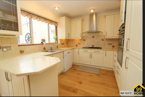 undefined, Benfleet Close, Sutton, United Kingdom, SM1