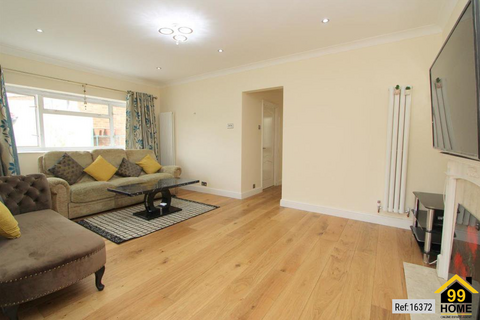 undefined, Benfleet Close, Sutton, United Kingdom, SM1