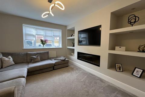 undefined, Fairfax Avenue, Bradford BD4