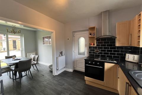undefined, Fairfax Avenue, Bradford BD4
