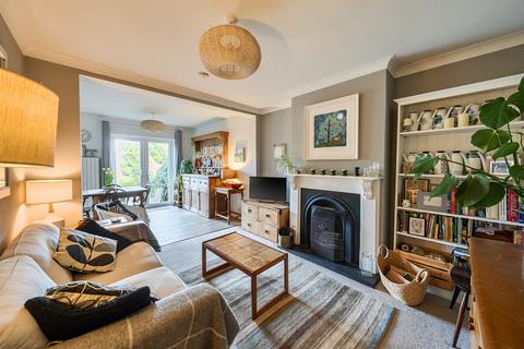 4 bedroom semi-detached house for sale, Prospect Road, St. Albans