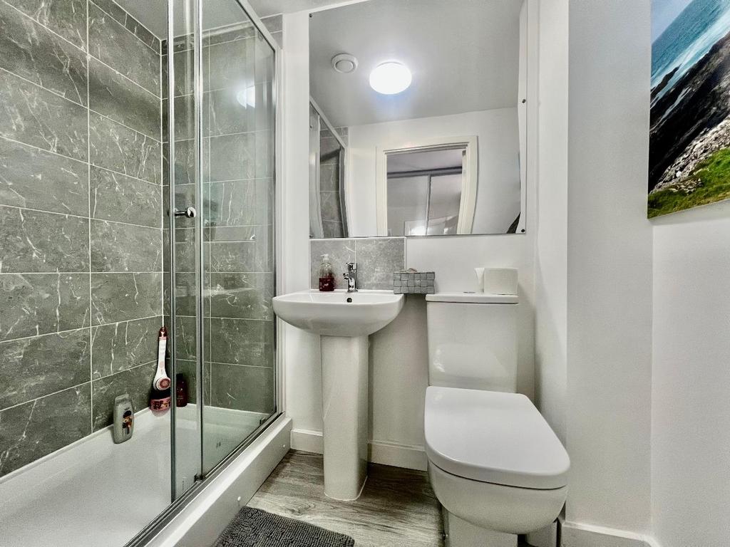 Ensuite