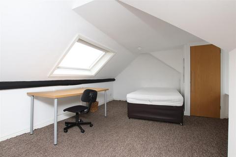 undefined, 19 Downleaze, Bristol BS9