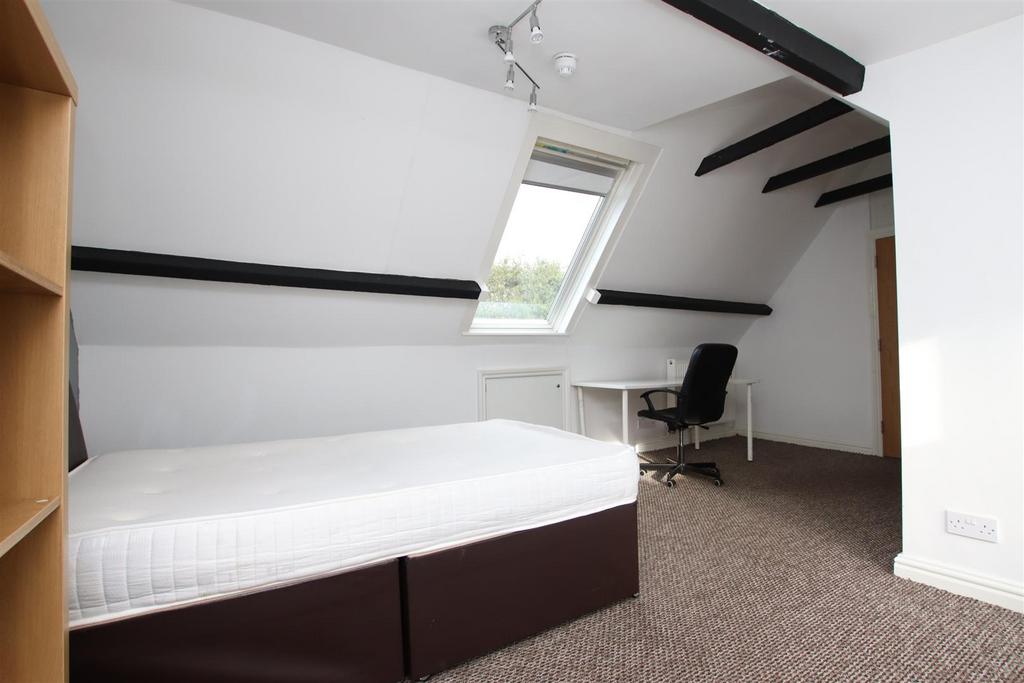 Bedroom.JPG